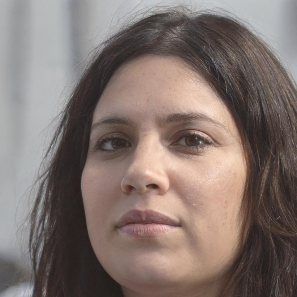 Dr. Carmen Villareal, Directora de Valoración Corporativa